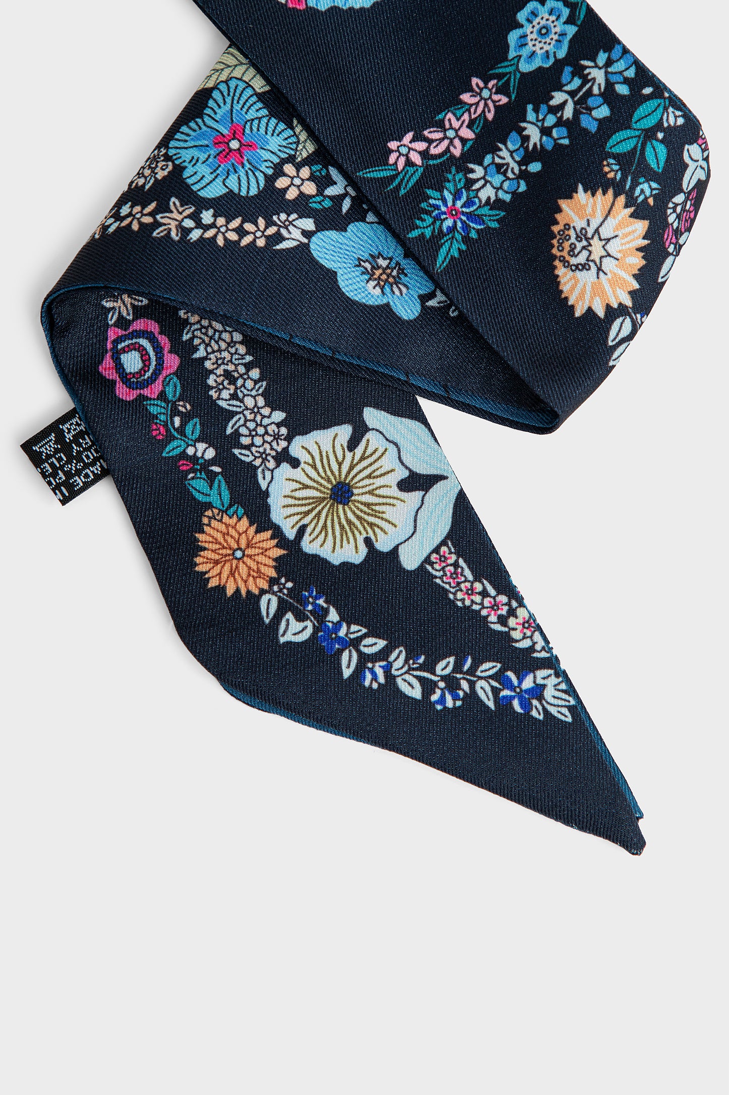 BF0005-Navy