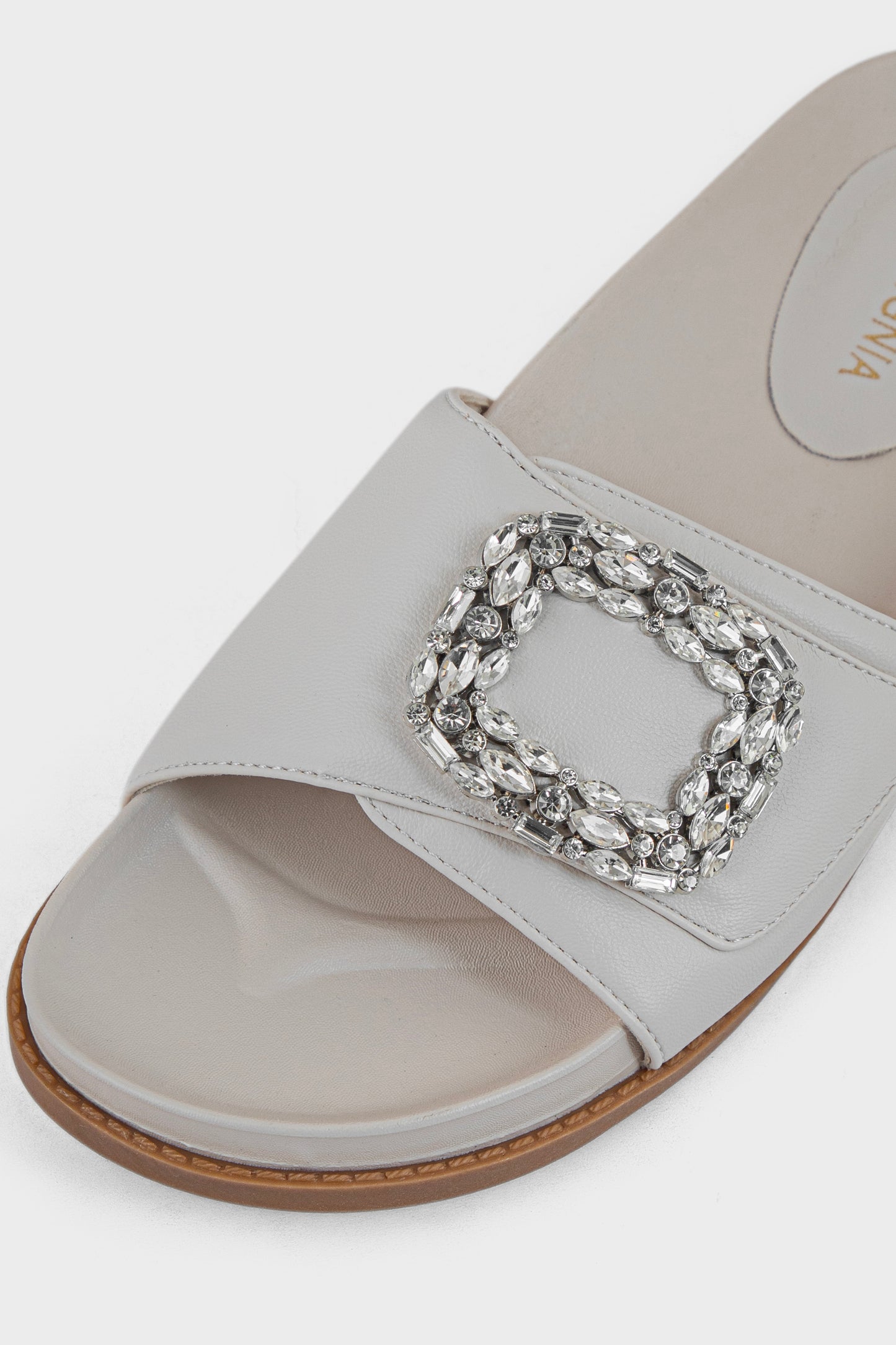 Comfort Slip On IK0083-Ivory