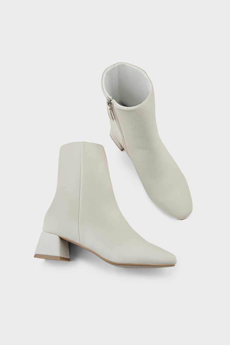 Formal Boots IF8011-Ivory