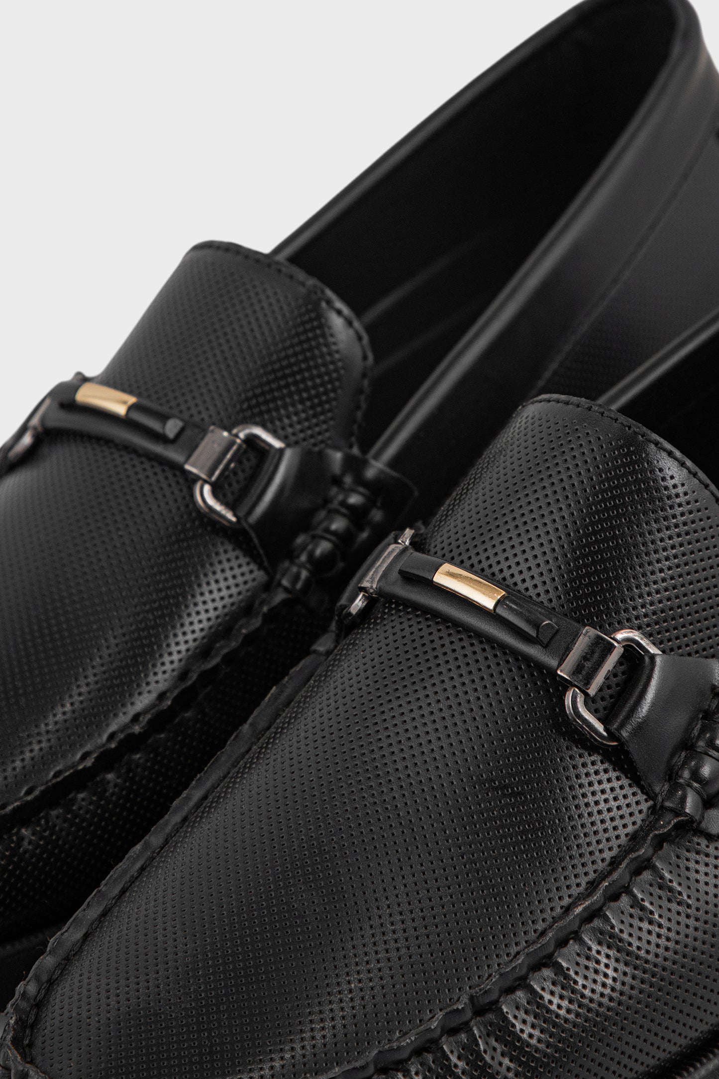 Men Casual Driving Mocs MC4040-Black