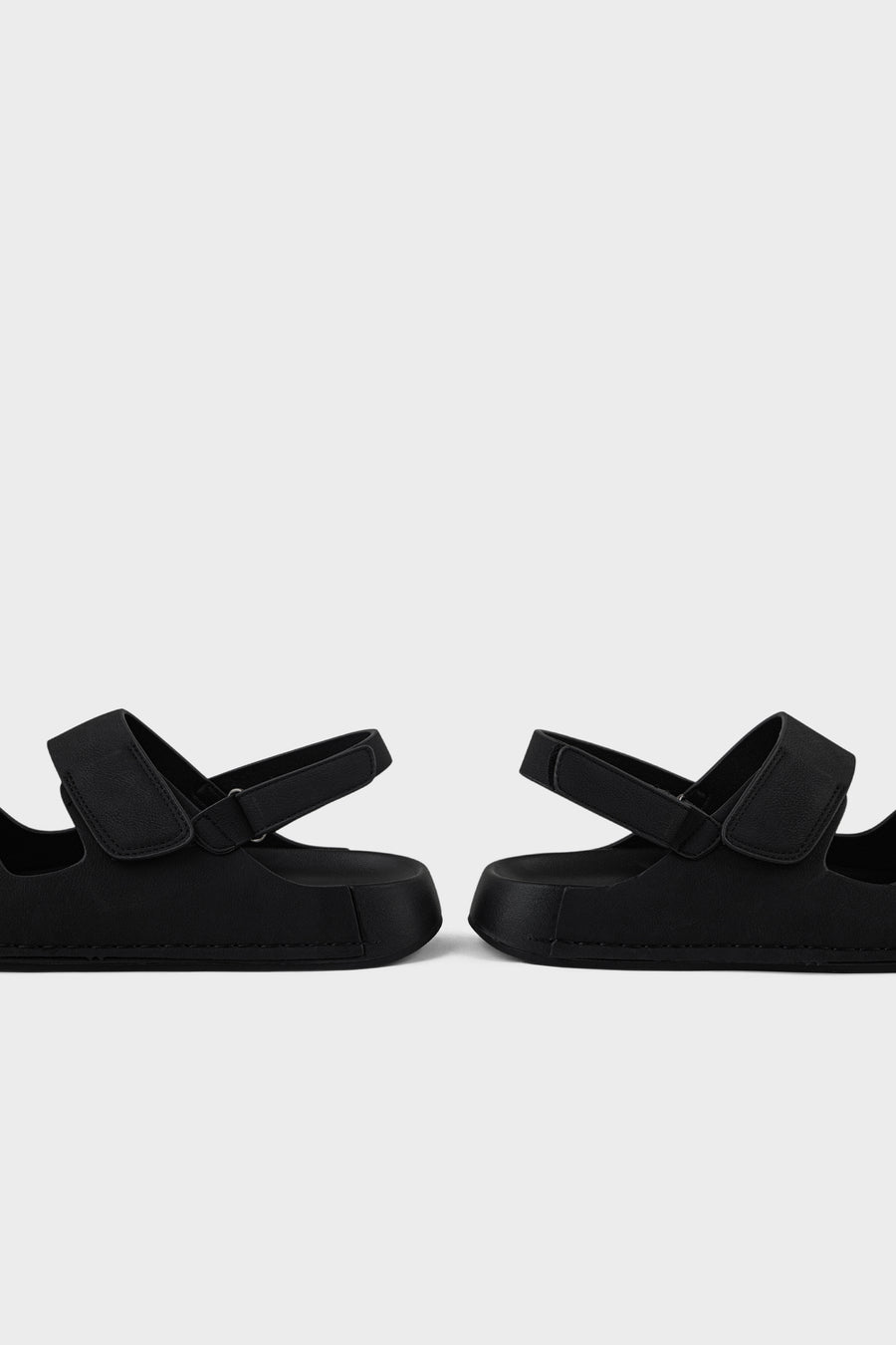 Men Casual Sandal MO1029-Black